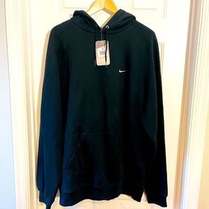 Nike Black Men’s Pullover Hooded Sweatshirt